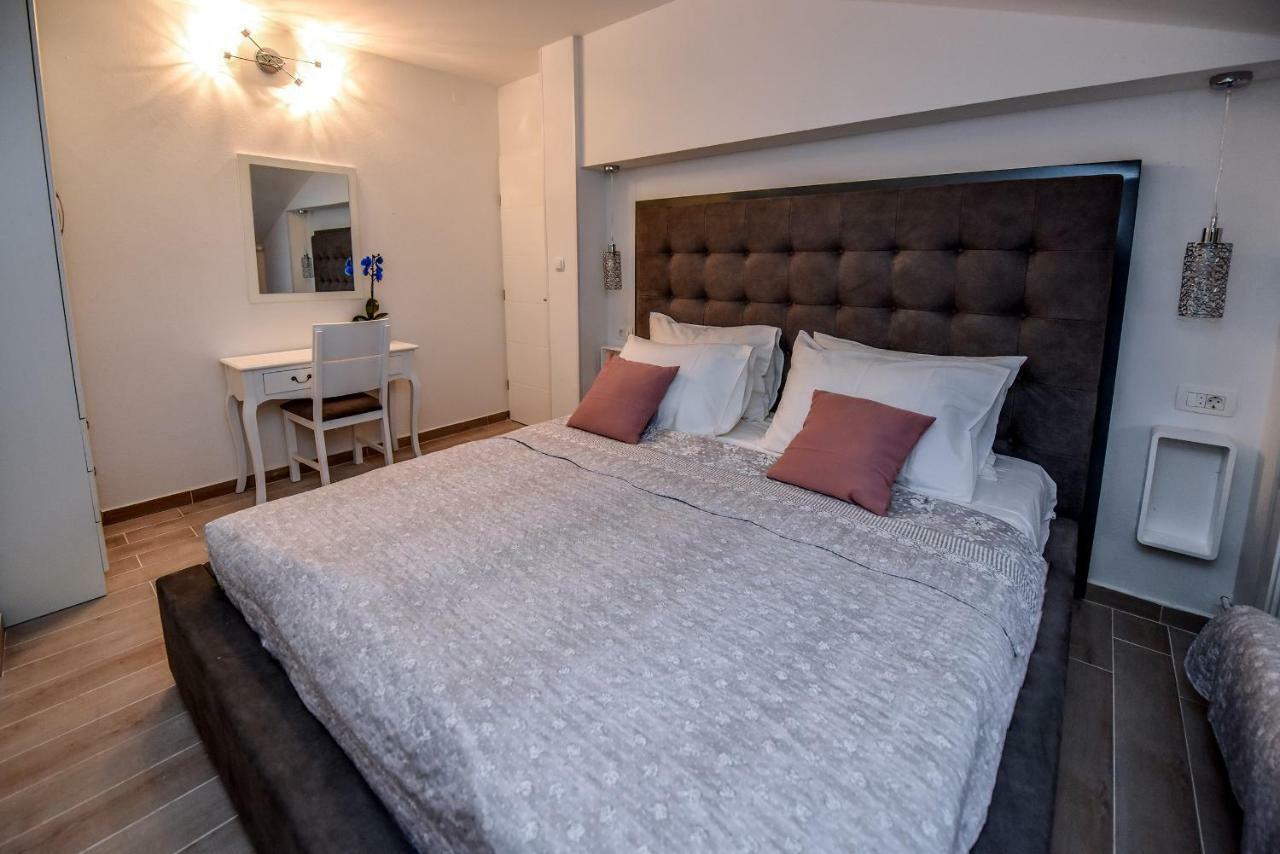Apartments Miki 2 Novalja Eksteriør bilde