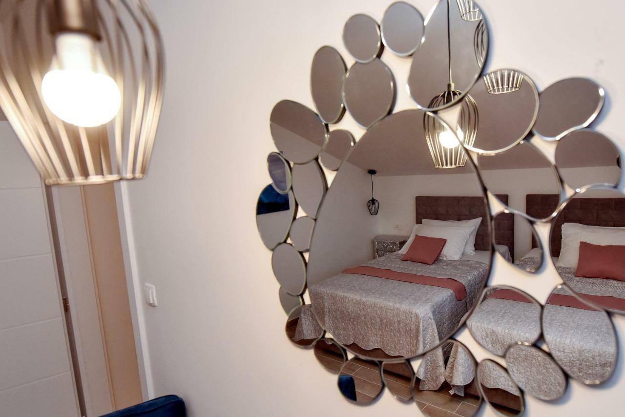 Apartments Miki 2 Novalja Eksteriør bilde